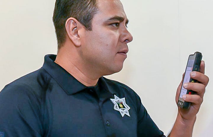 Queretaro-police-officer_720x465